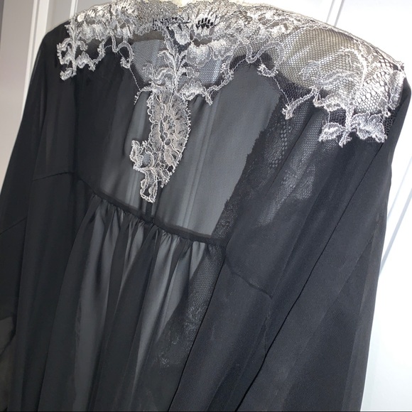 One Size Victoria's Secret Lace Trim Robe White Black Sheer Rare - Picture 12 of 12